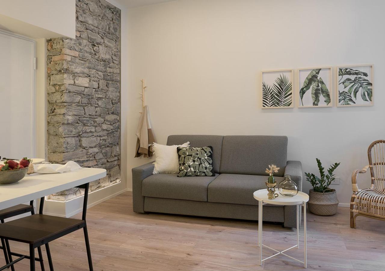 Exclusive Green Apartment - City Center - Como - Near Station Quarto foto